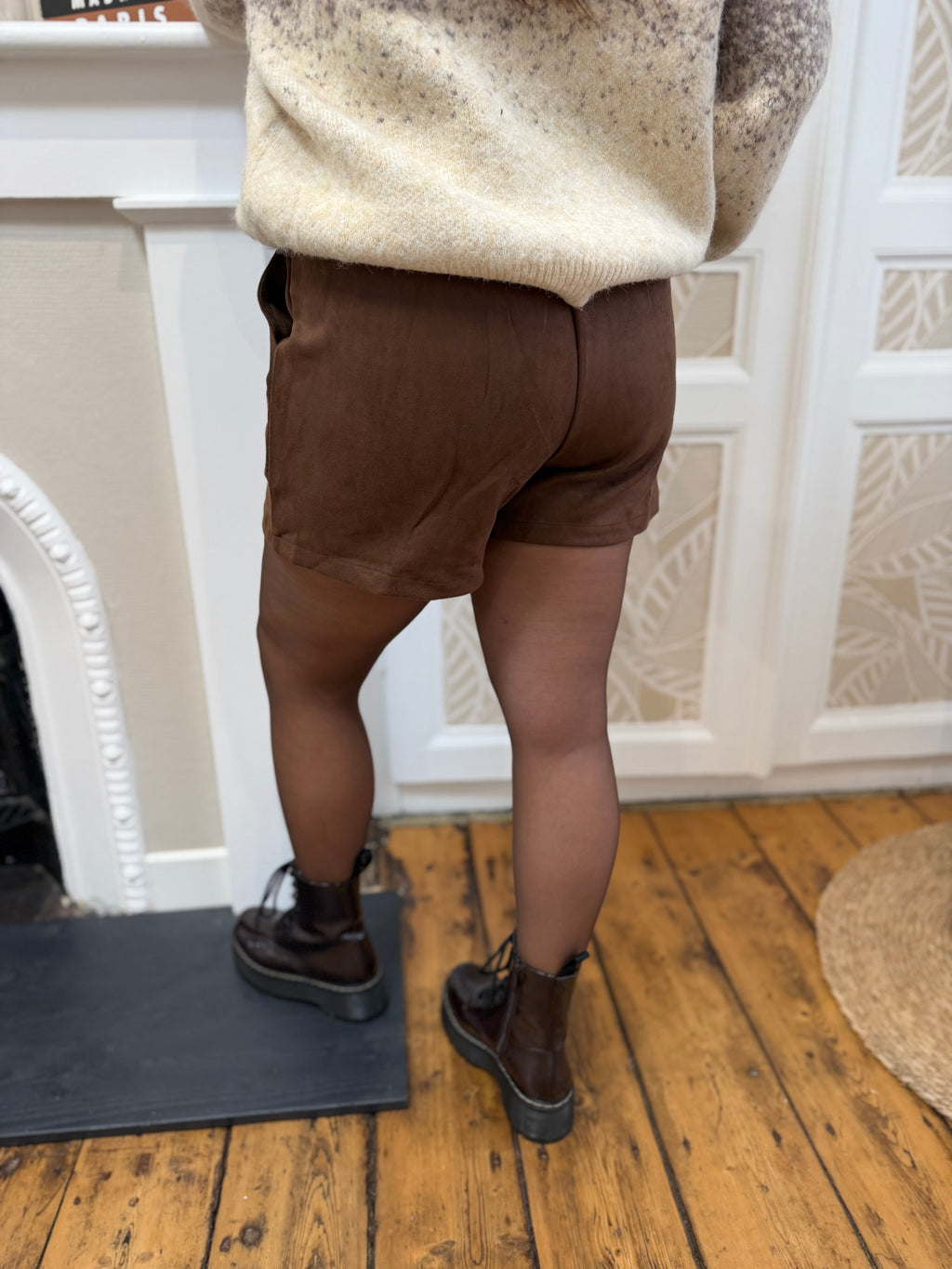 Jupe short suédine