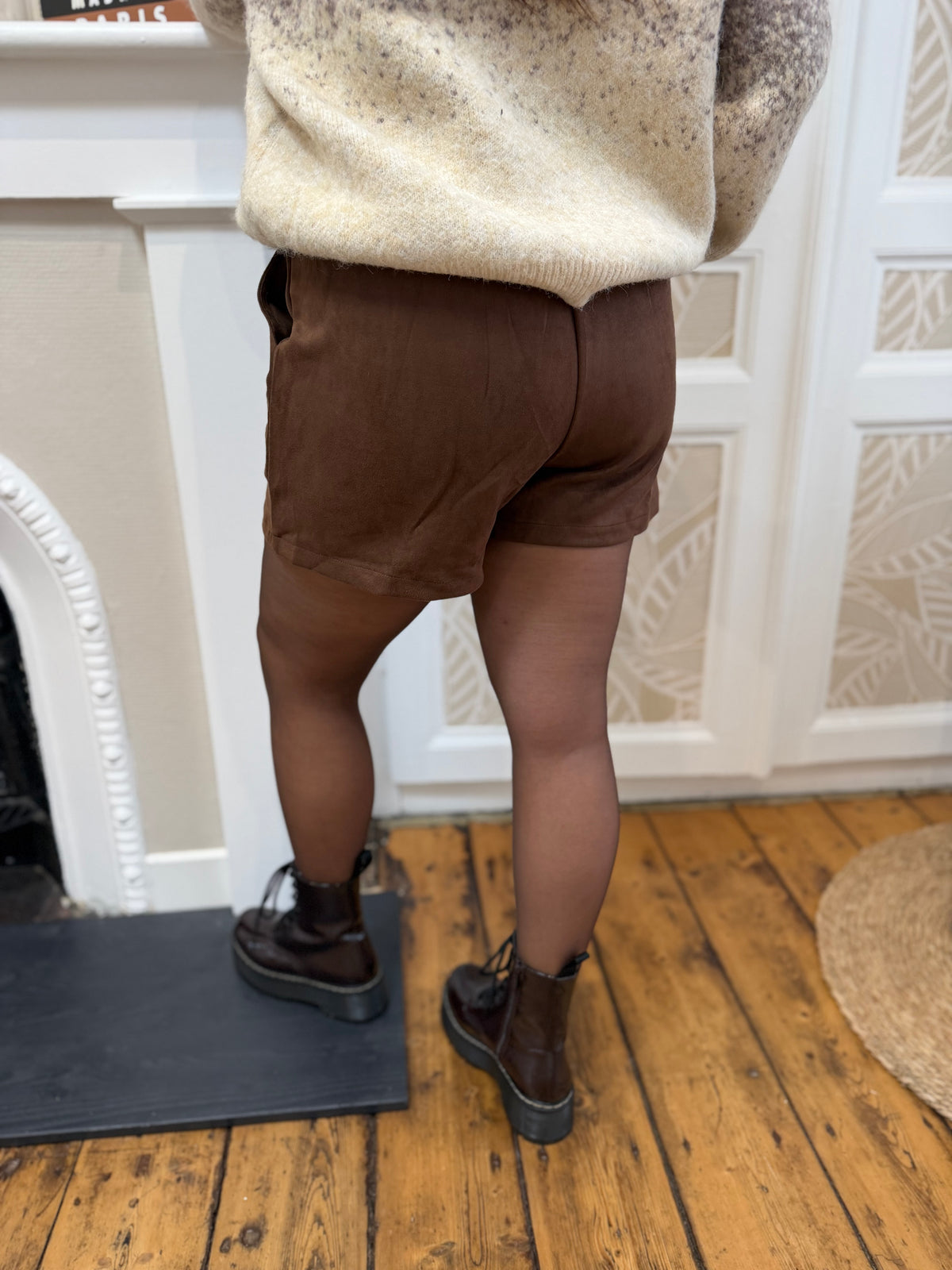 Jupe short suédine